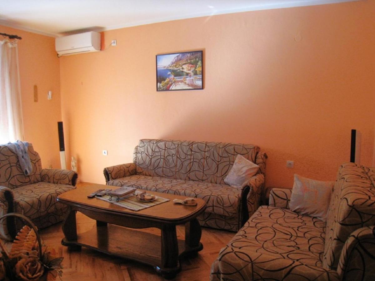 Apartment Stana Petrovac Luaran gambar